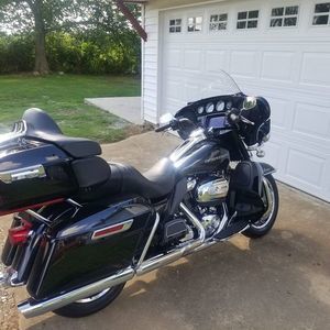 Meet your Posher, Bobby